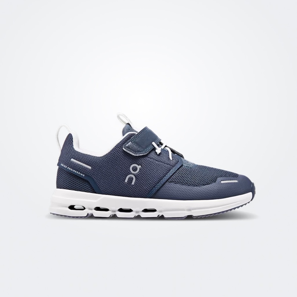 On Running Kids' Midnight Blue and White Sneakers Cloud Play 2.5K